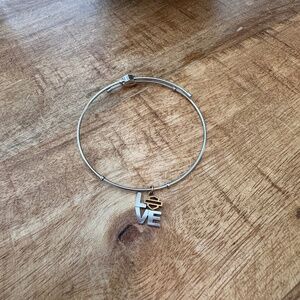 Harley-Davidson  LOVE B&S Charm Legend Bangle Bracelet